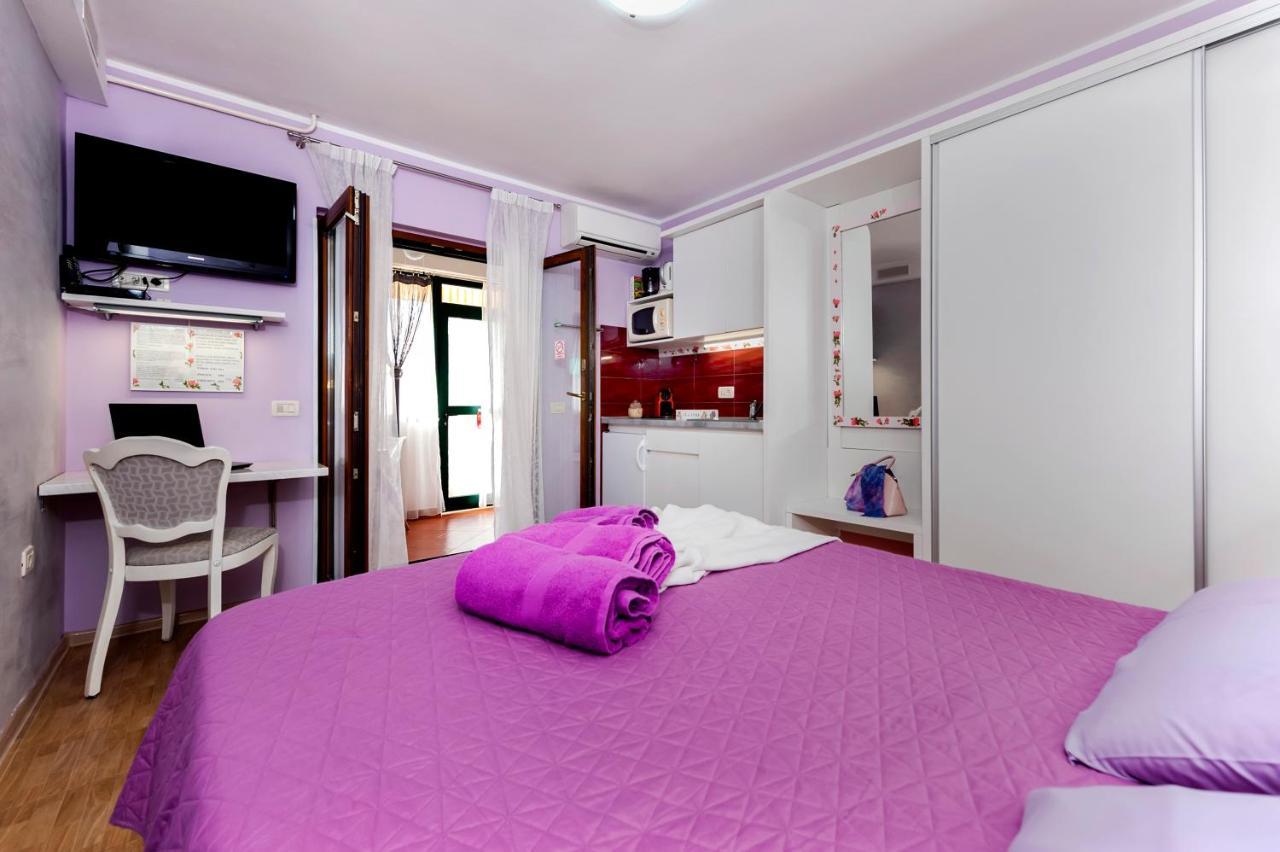 Apartments And Rooms Villa Dea Adults Only Rovinj Eksteriør bilde