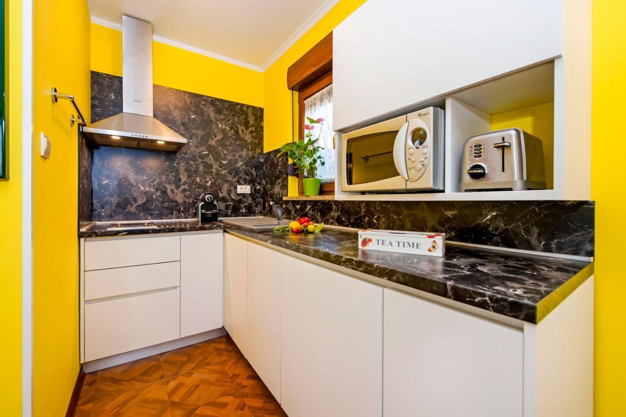 Apartments And Rooms Villa Dea Adults Only Rovinj Eksteriør bilde