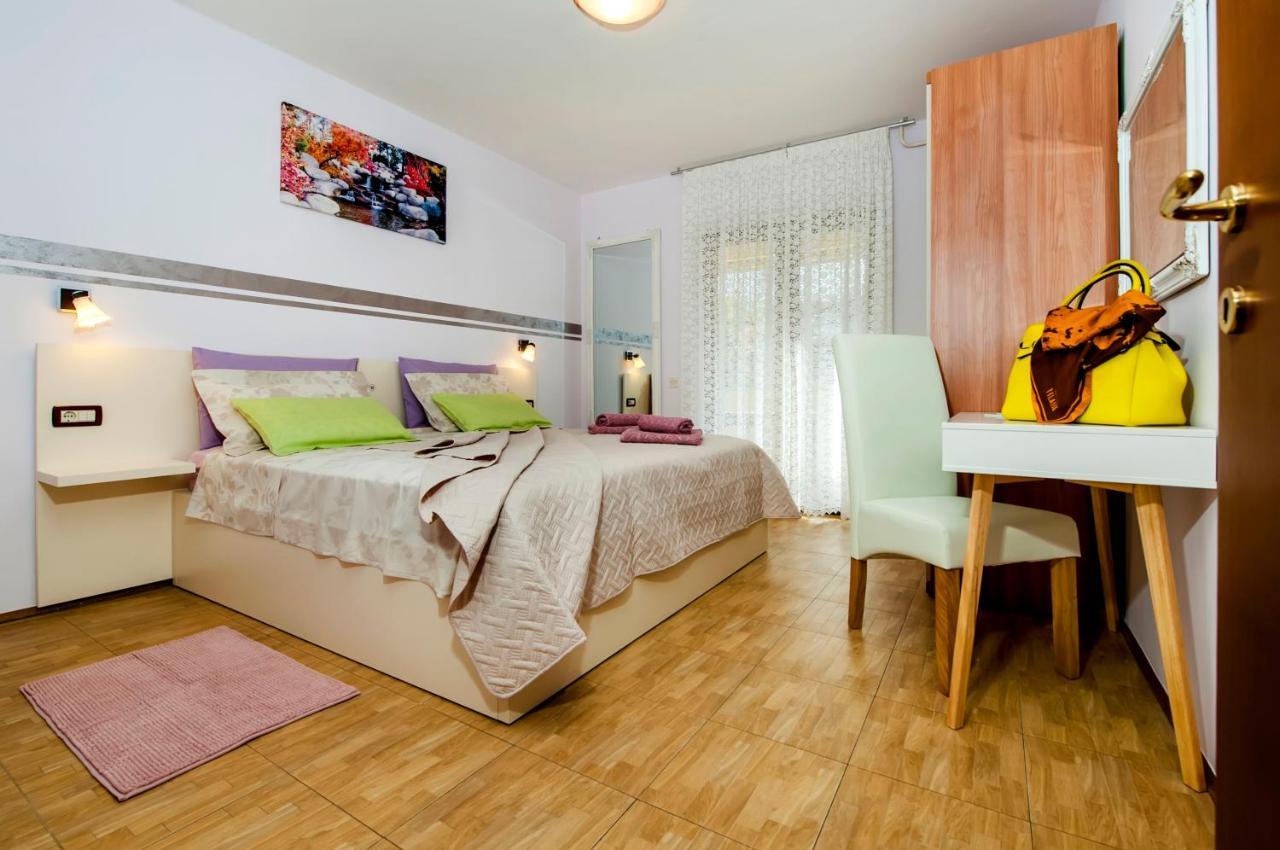 Apartments And Rooms Villa Dea Adults Only Rovinj Rom bilde
